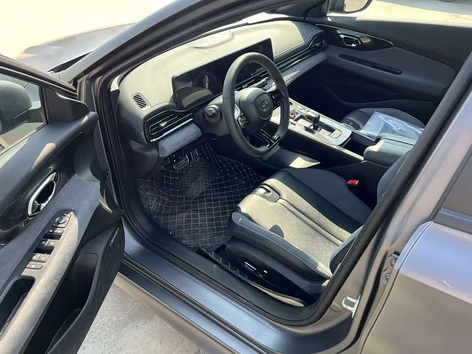 Trumpchi Shadow Leopard