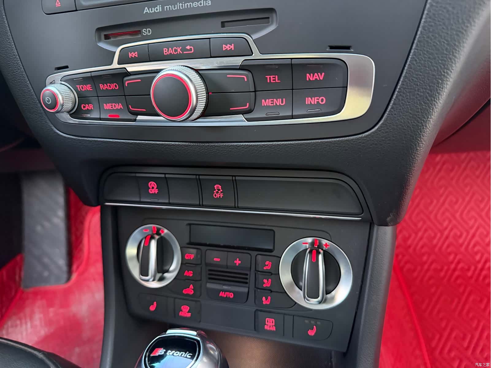 Audi Q3, 2014 15