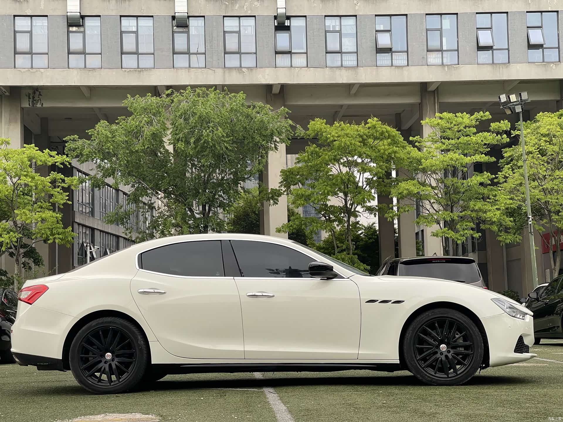 Maserati Ghibli, 2017 11