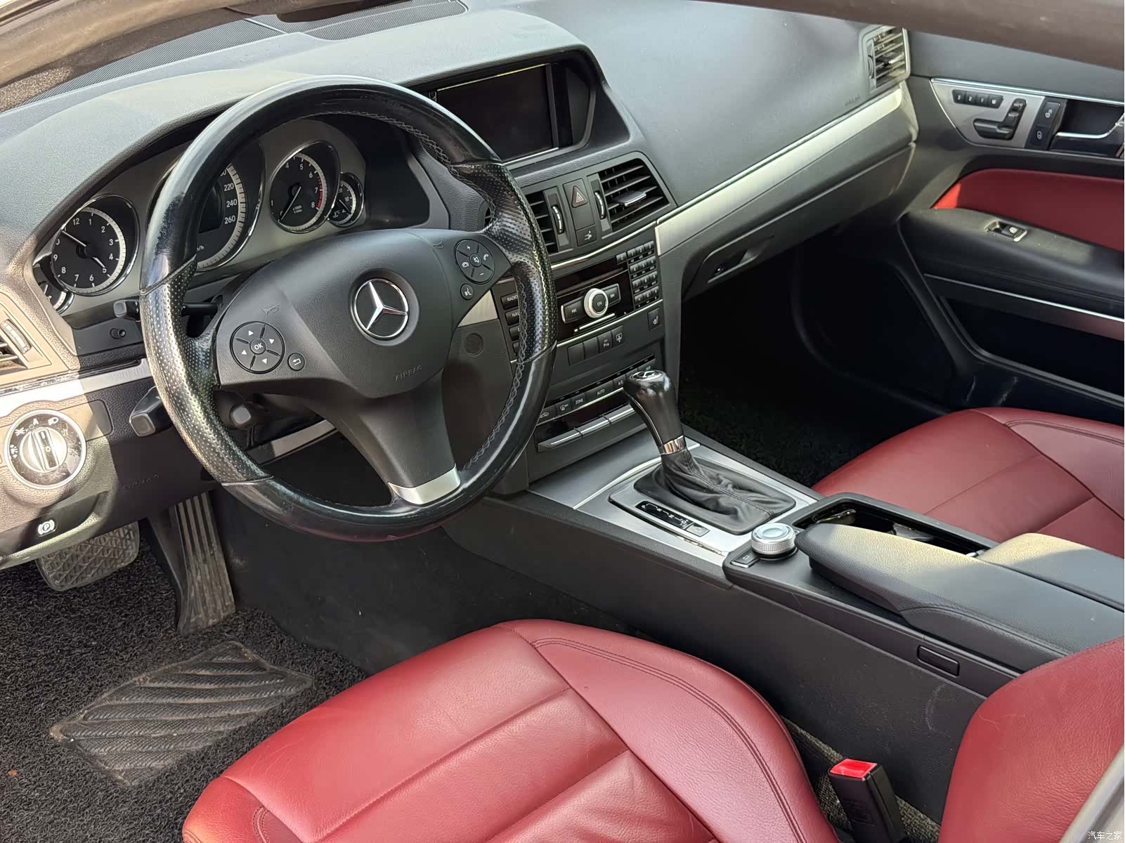 Mercedes-Benz E-Class, 2011 7
