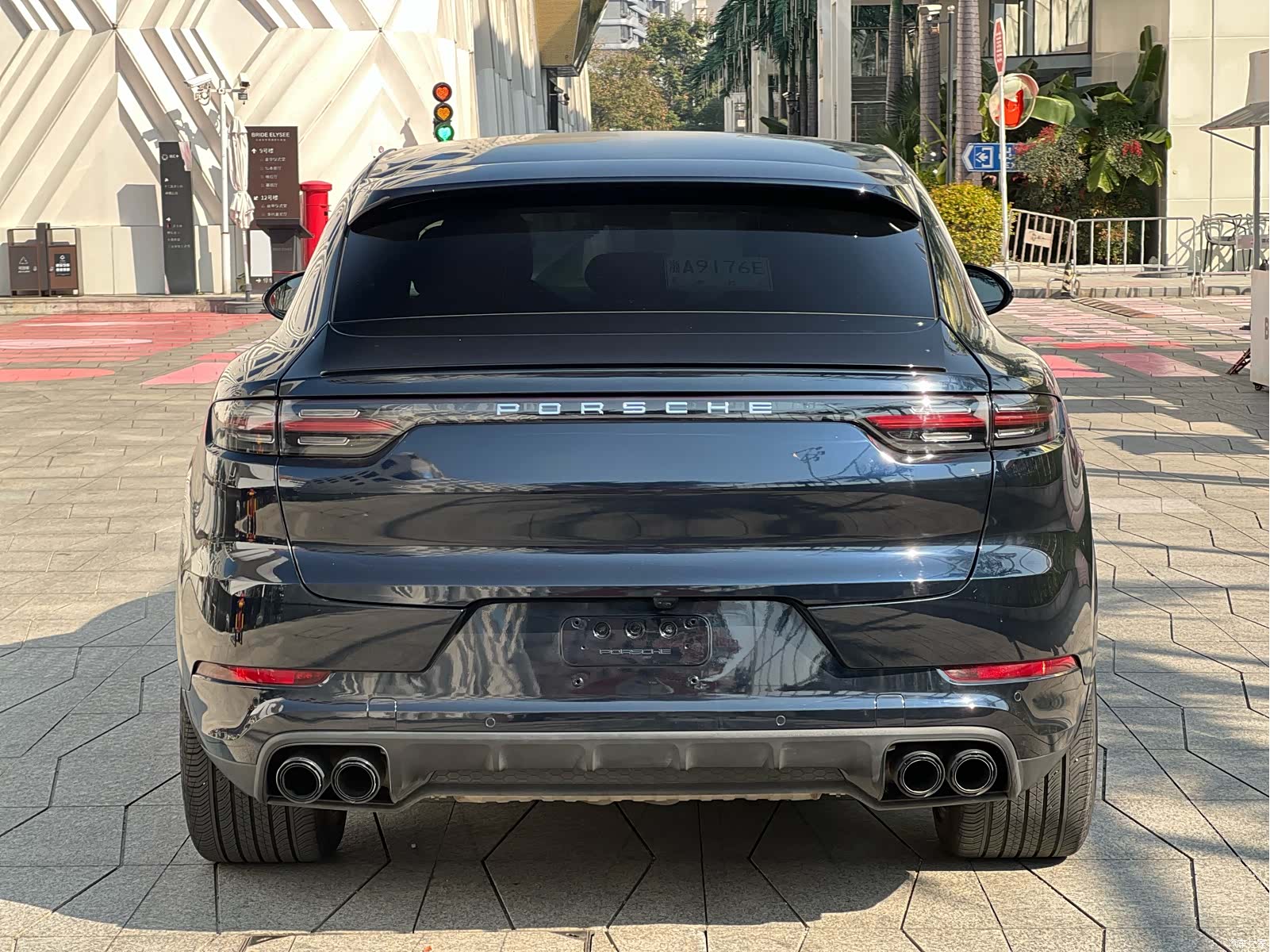 Porsche Cayenne, 2022 все фото
