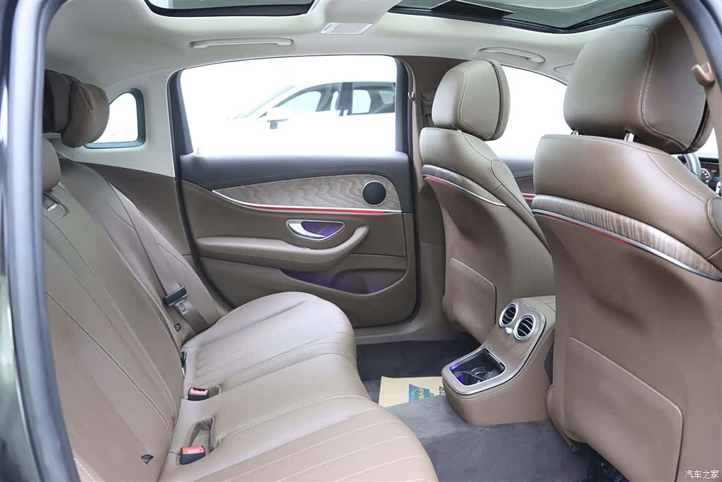 Mercedes-Benz E-Class, 2021 15