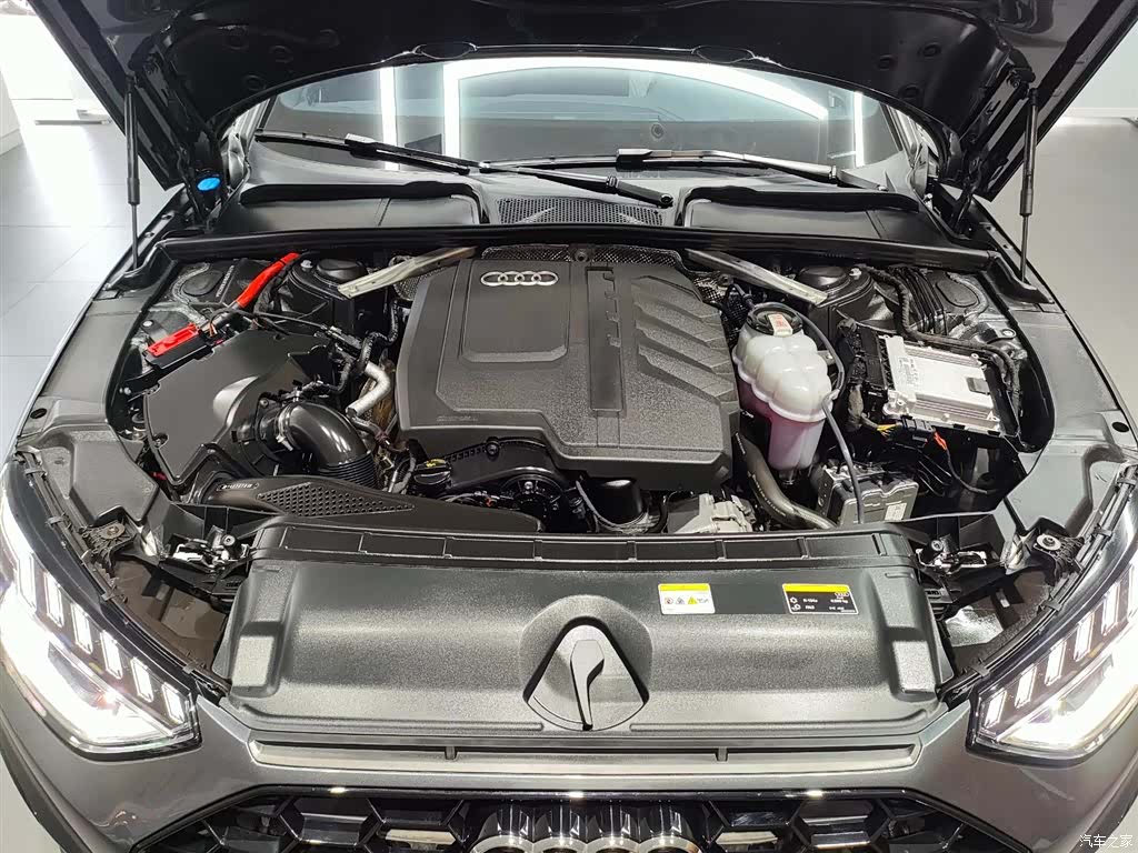 Audi A4L, 2024 8