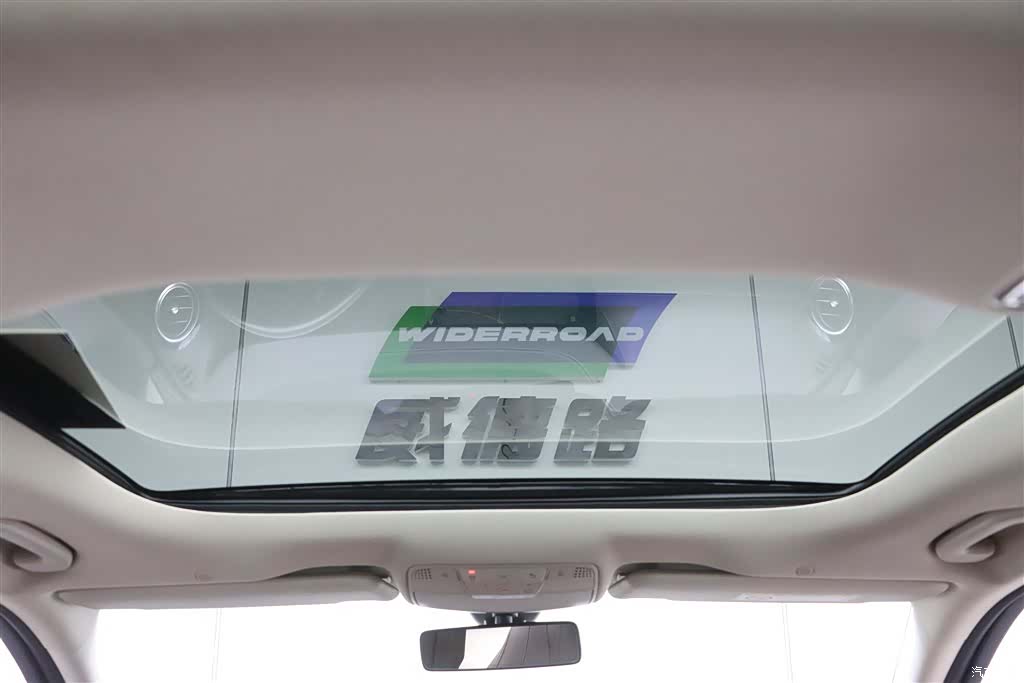 Mercedes-Benz E-Class, 2021 23