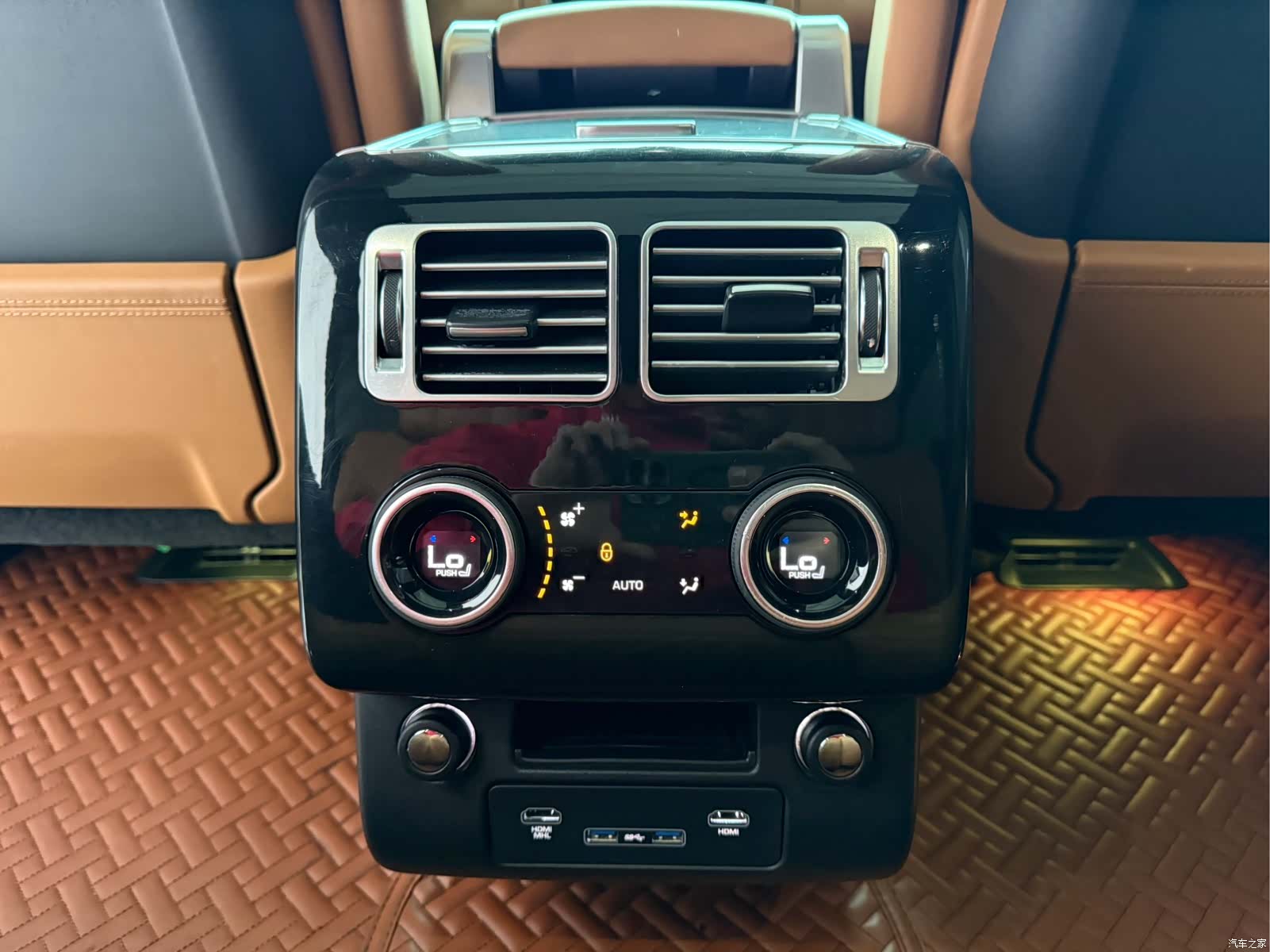 Land Rover Range Rover, 2018 17