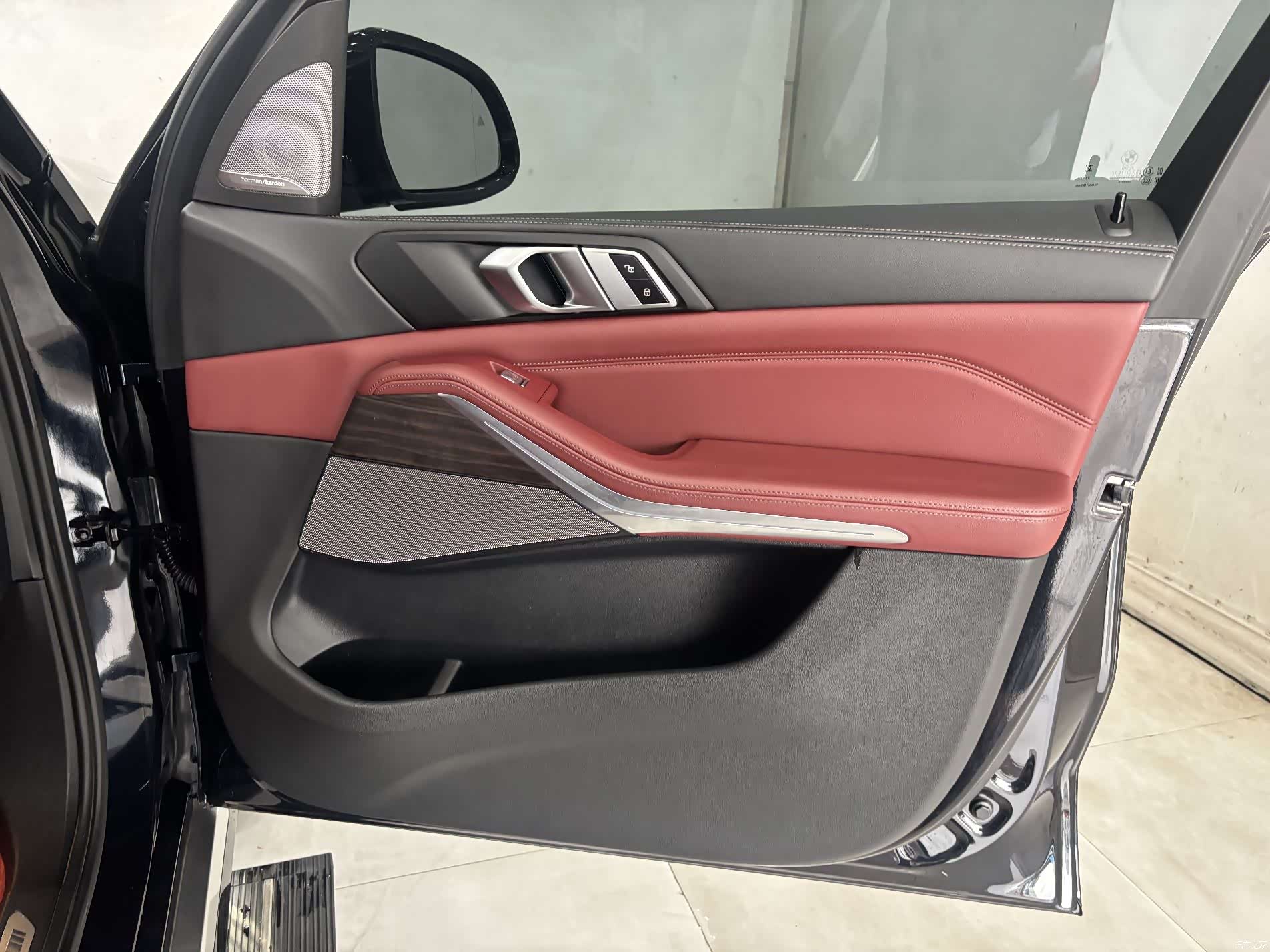 BMW X5, 2024 26