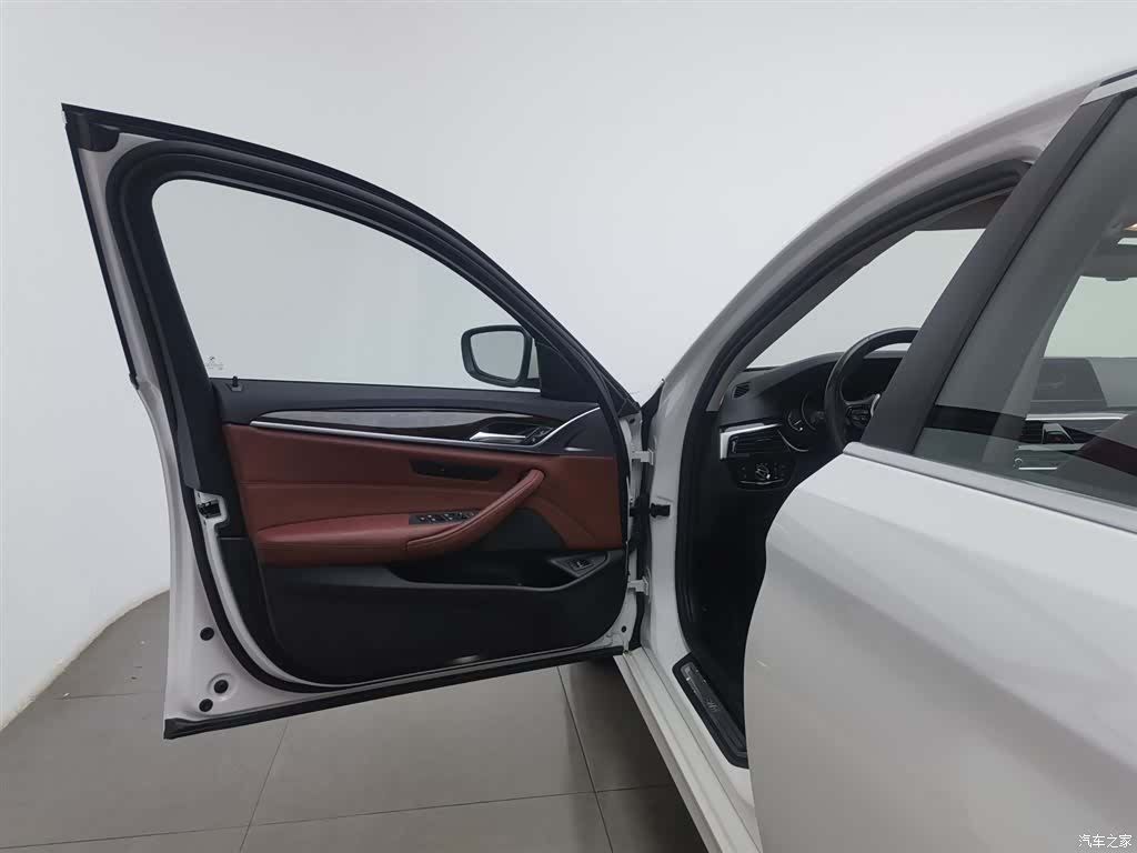 BMW 5 Series, 2017 8