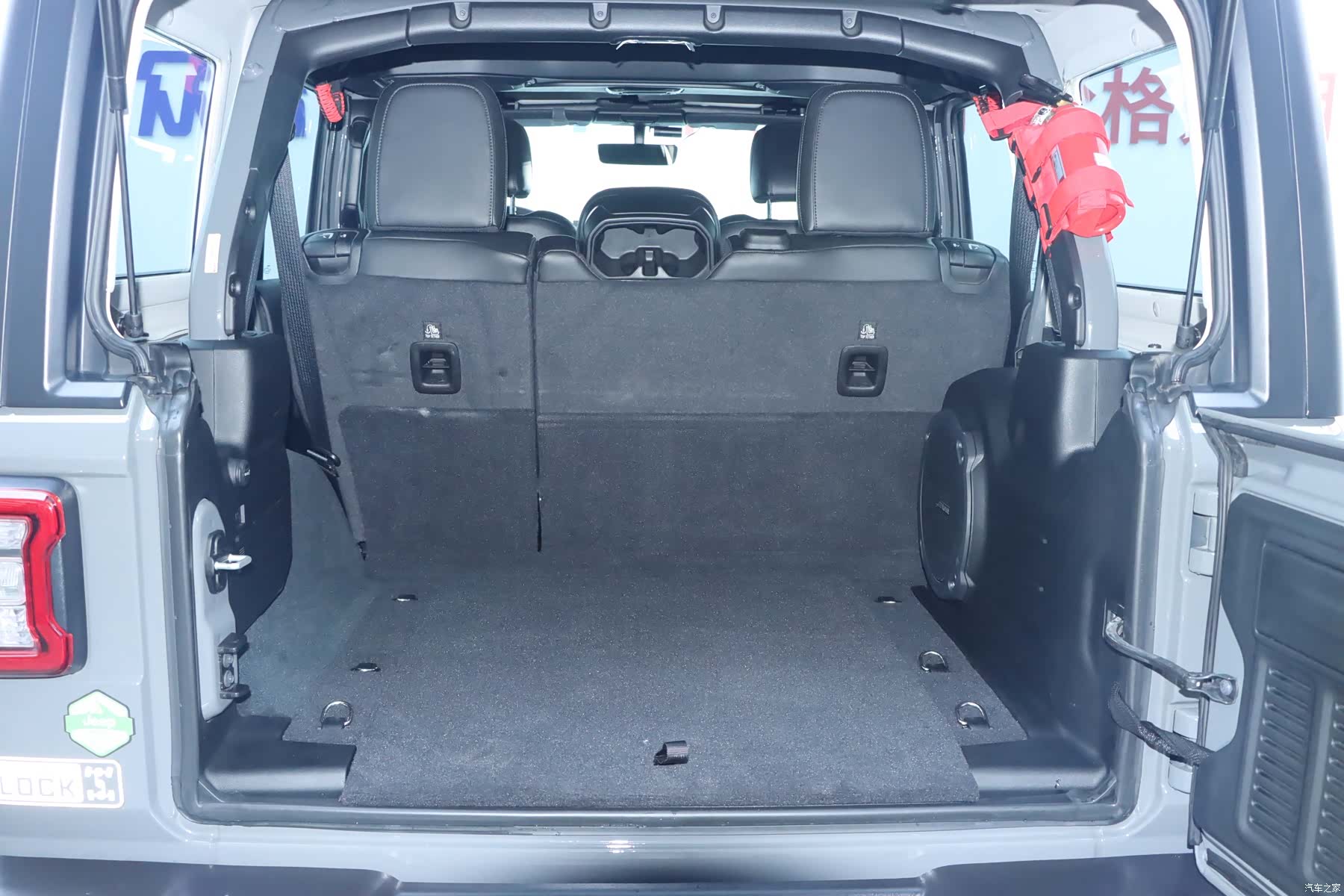 Jeep Wrangler, 2023 22