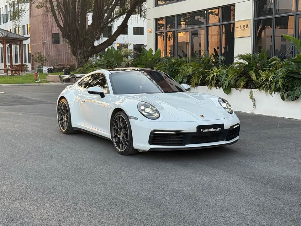 Porsche 911