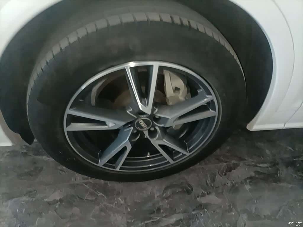 Audi Q5L, 2019 23