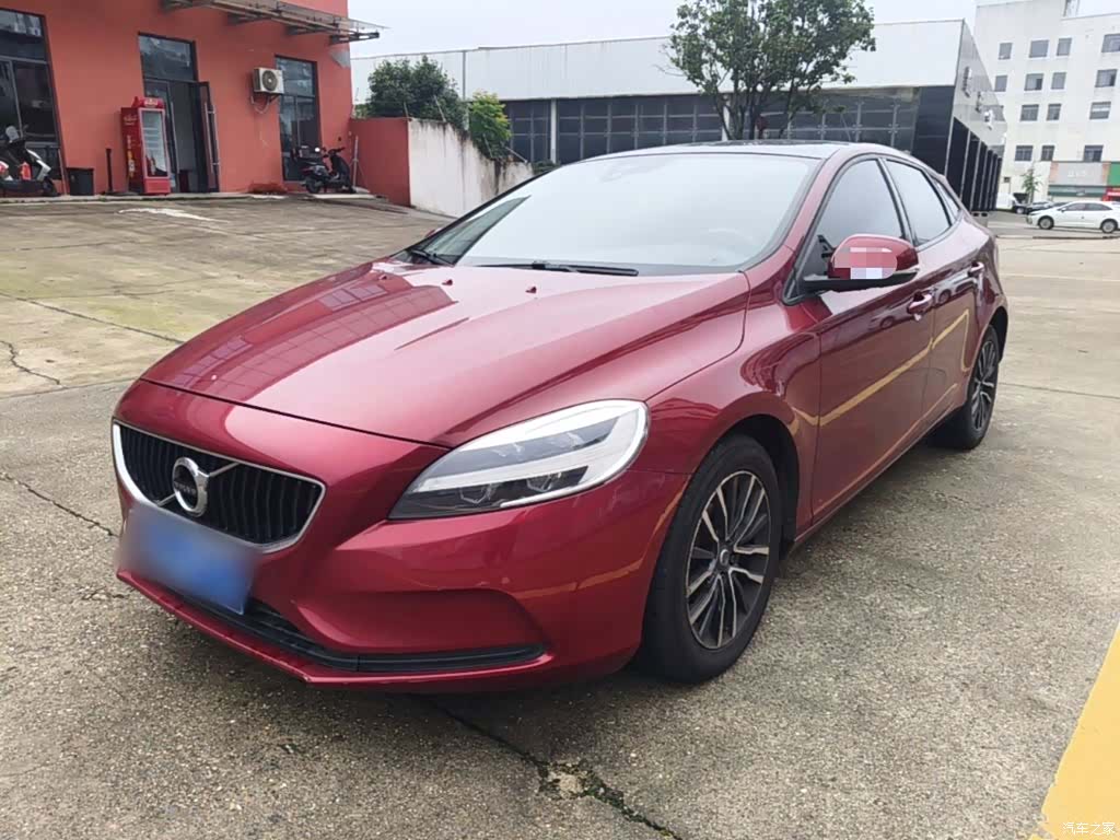 Volvo V40, 2017 1