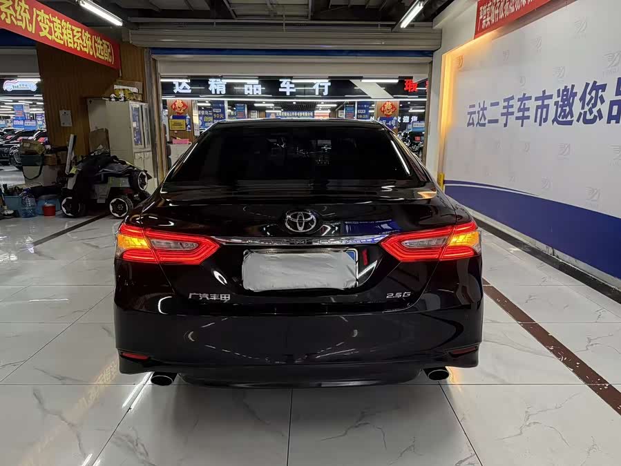 Toyota Camry 2019, фото 12
