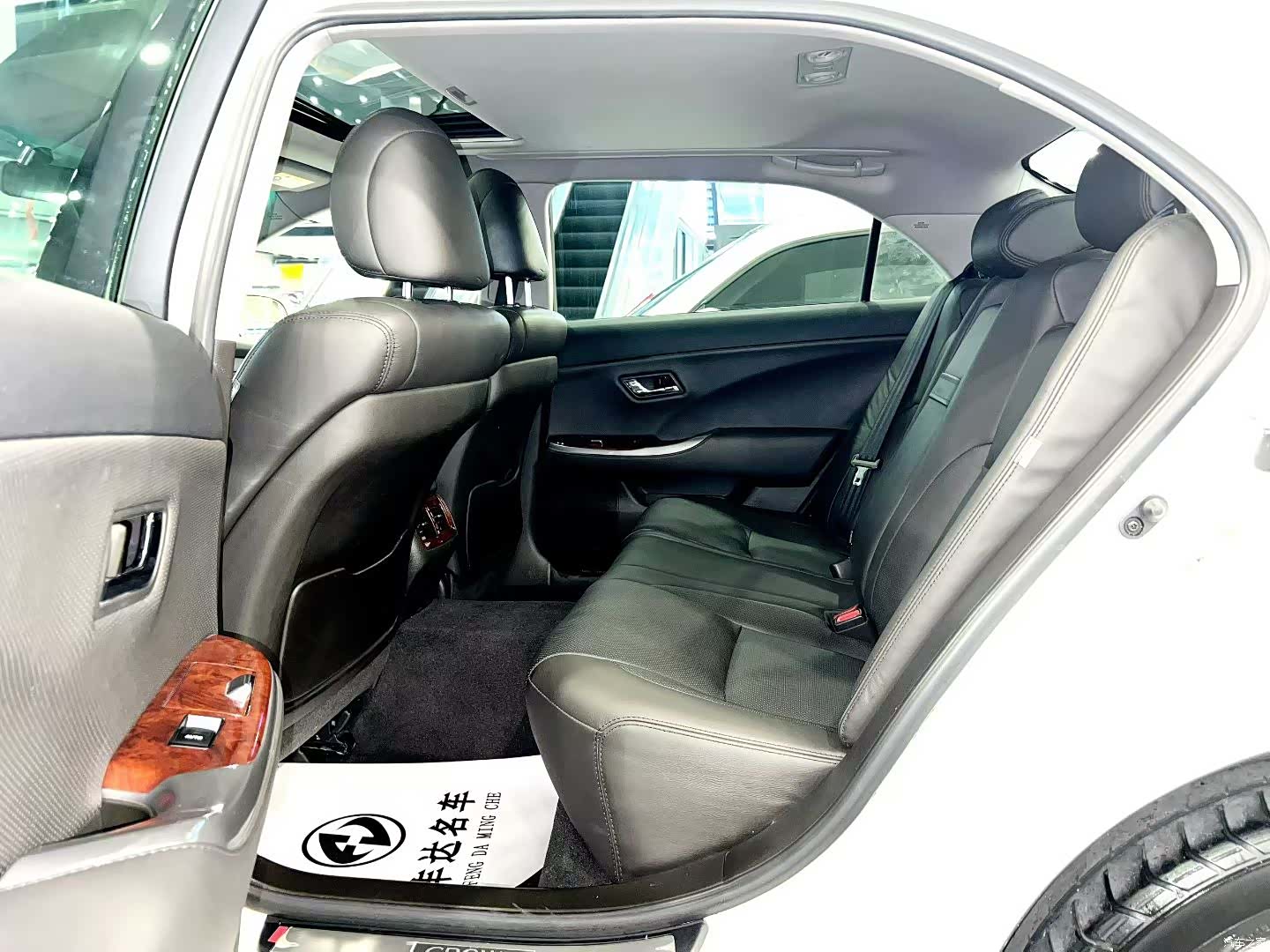 Toyota Crown, 2014 6