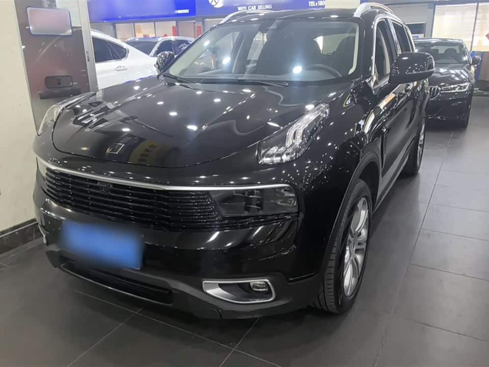 Lynk & Co 01