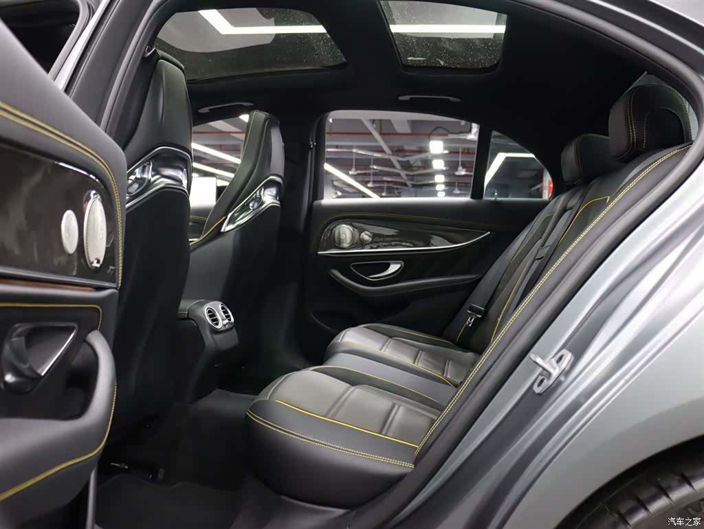 Mercedes-Benz E-Class, 2021 21