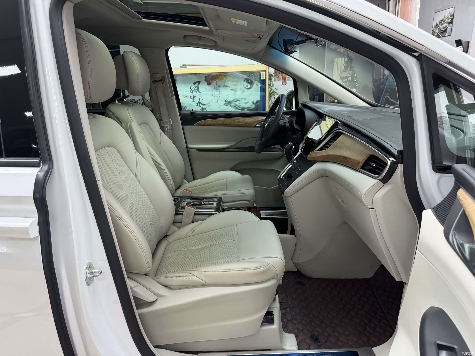 Buick GL8, 2019 15