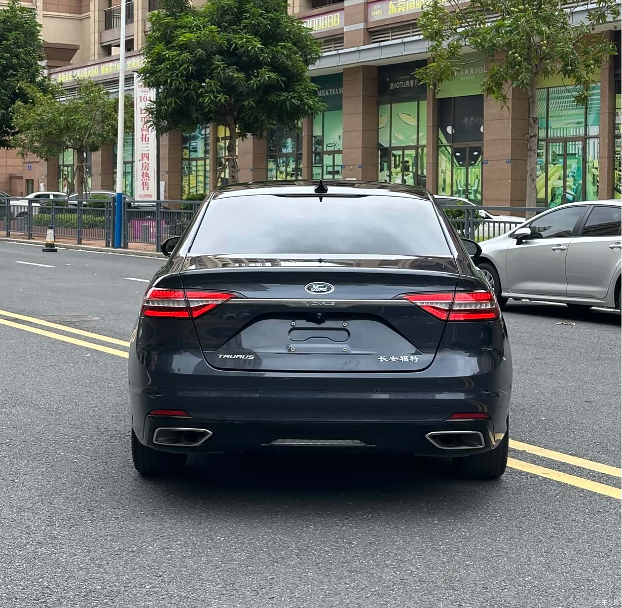 Ford Taurus, 2021 8