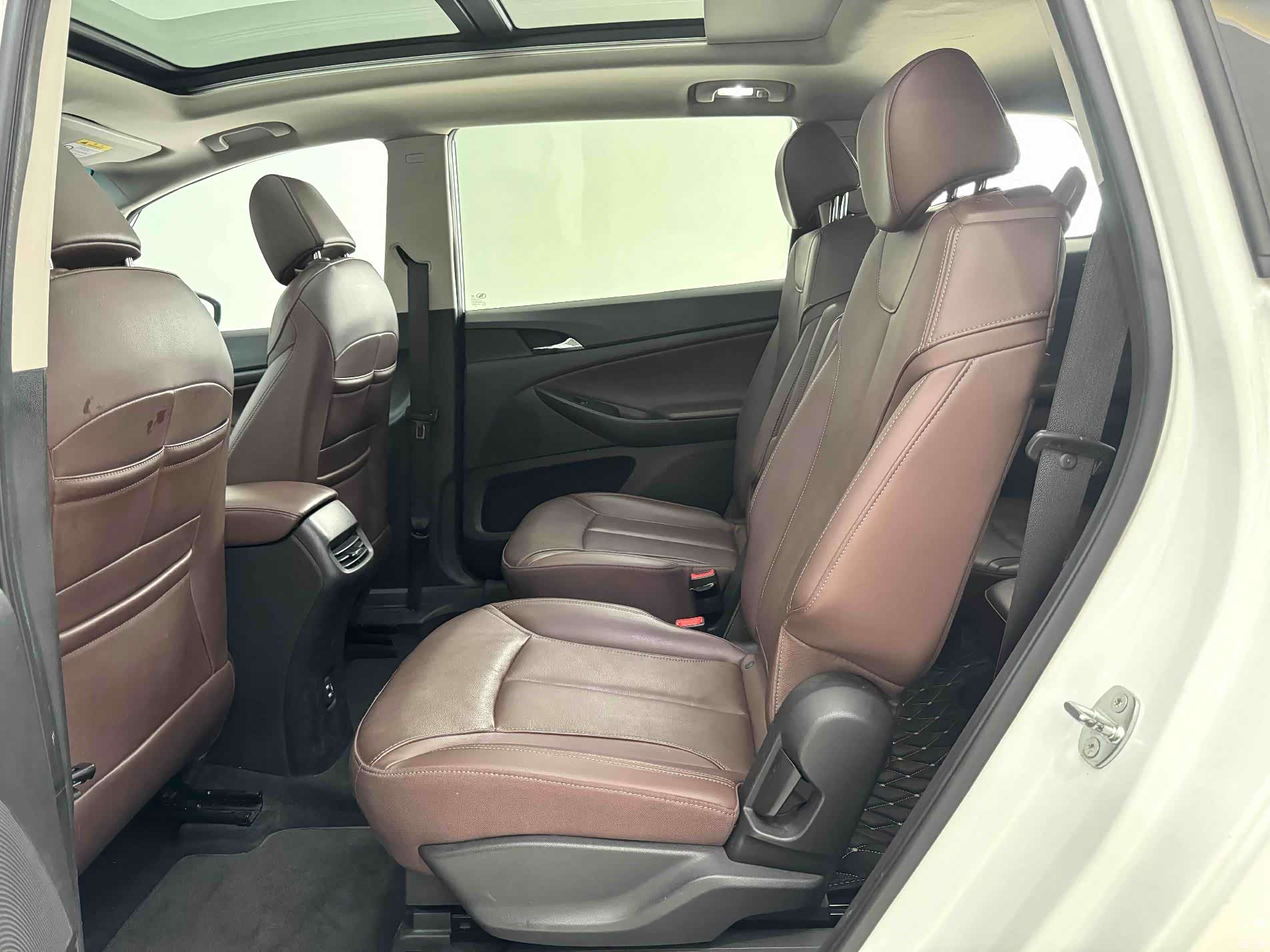 Buick GL6, 2018 14