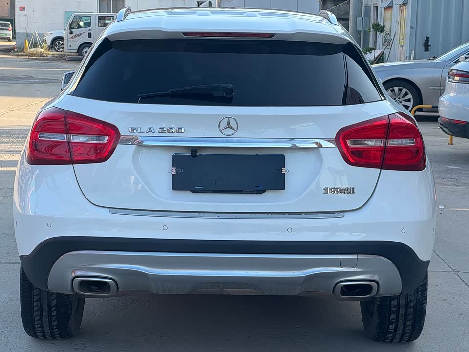 Mercedes-Benz GLA