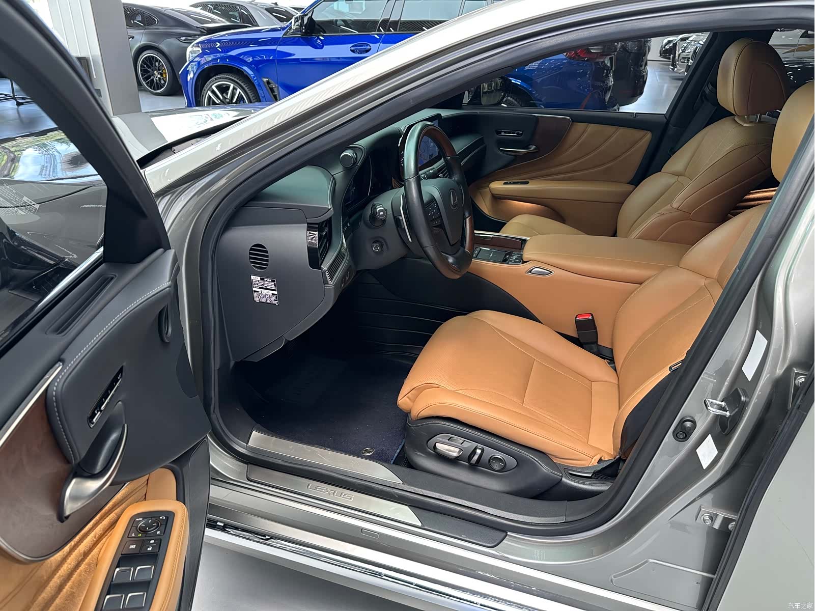 Lexus LS, 2022 12