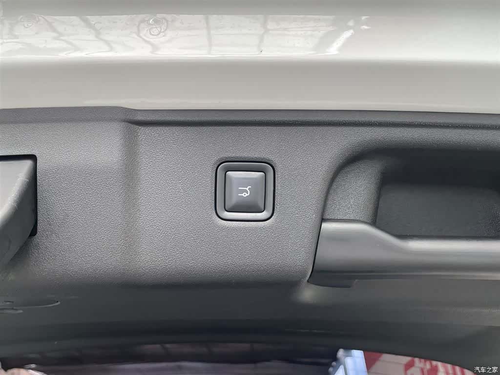 Leapmotor C10, 2024 19
