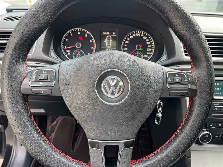 Volkswagen Passat 2015, фото 13