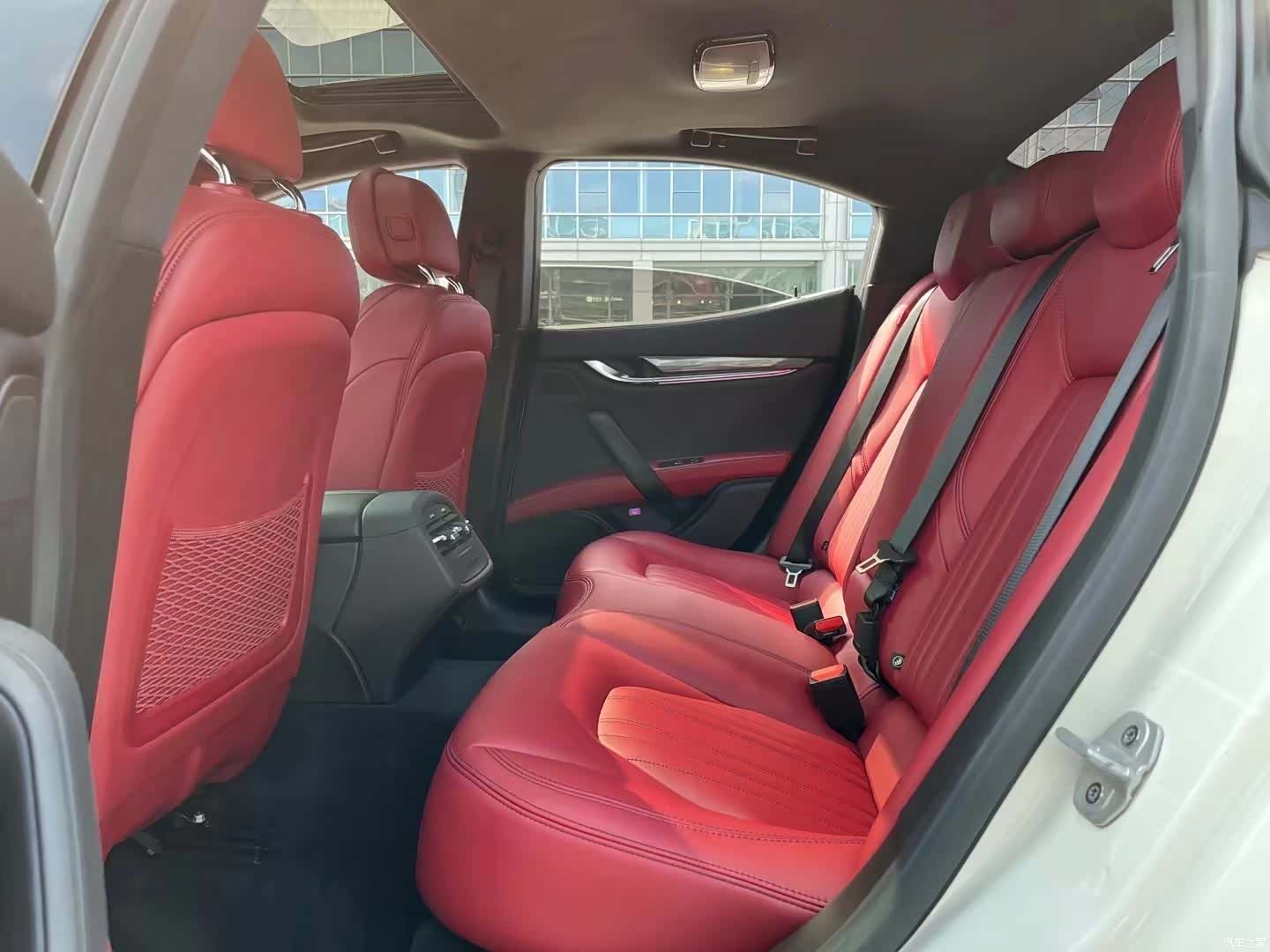 Maserati Ghibli, 2020 7