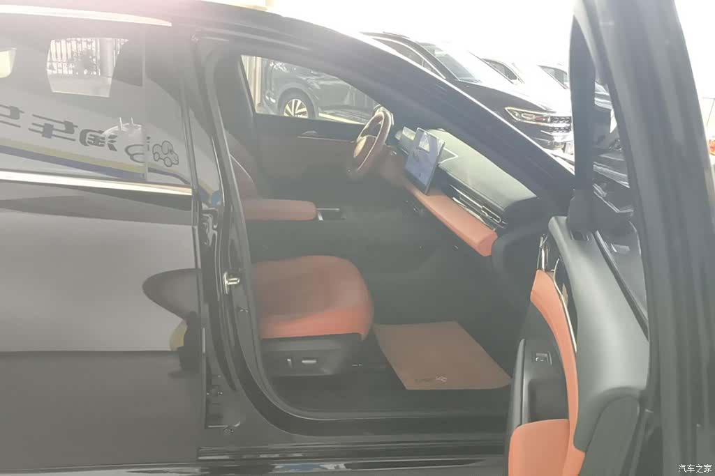 Wuling Starlight, 2025 7