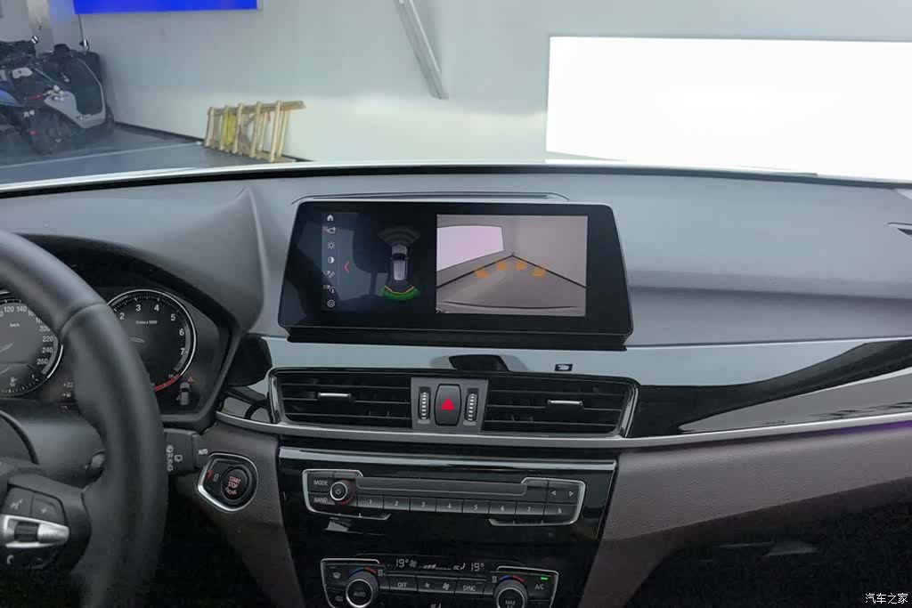 BMW X1, 2023 13