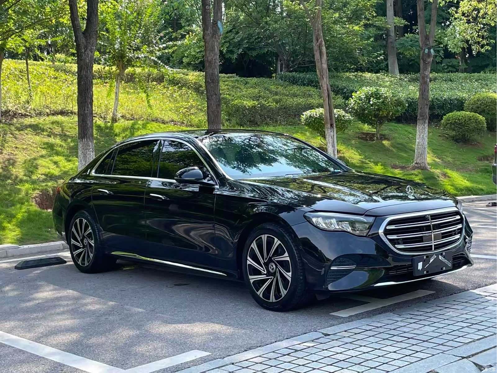 Mercedes-Benz E-Class, 2025 2