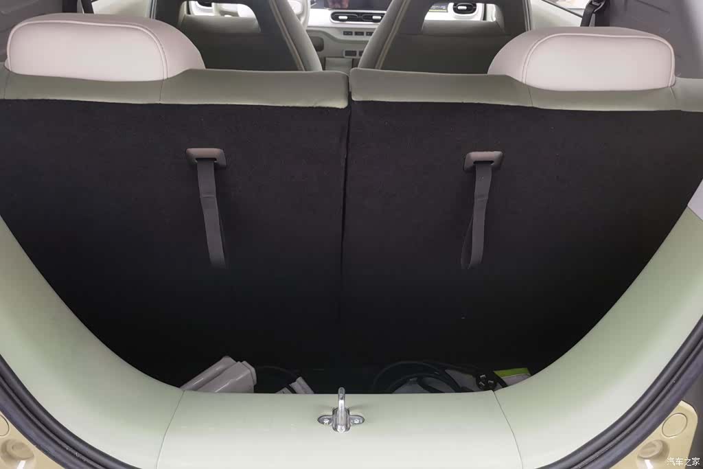 Geely Panda, 2025 4