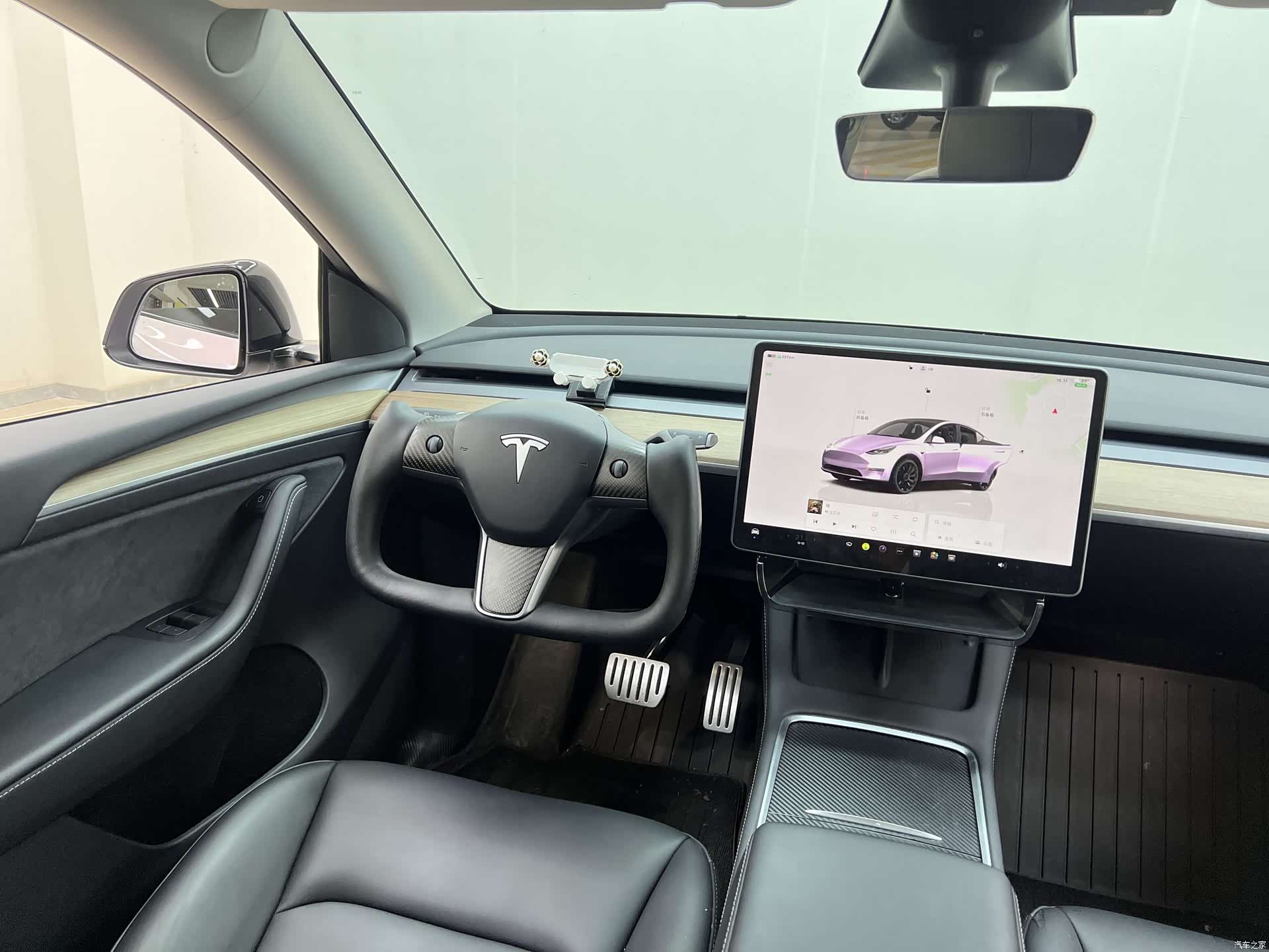 Tesla Model Y, 2023 22
