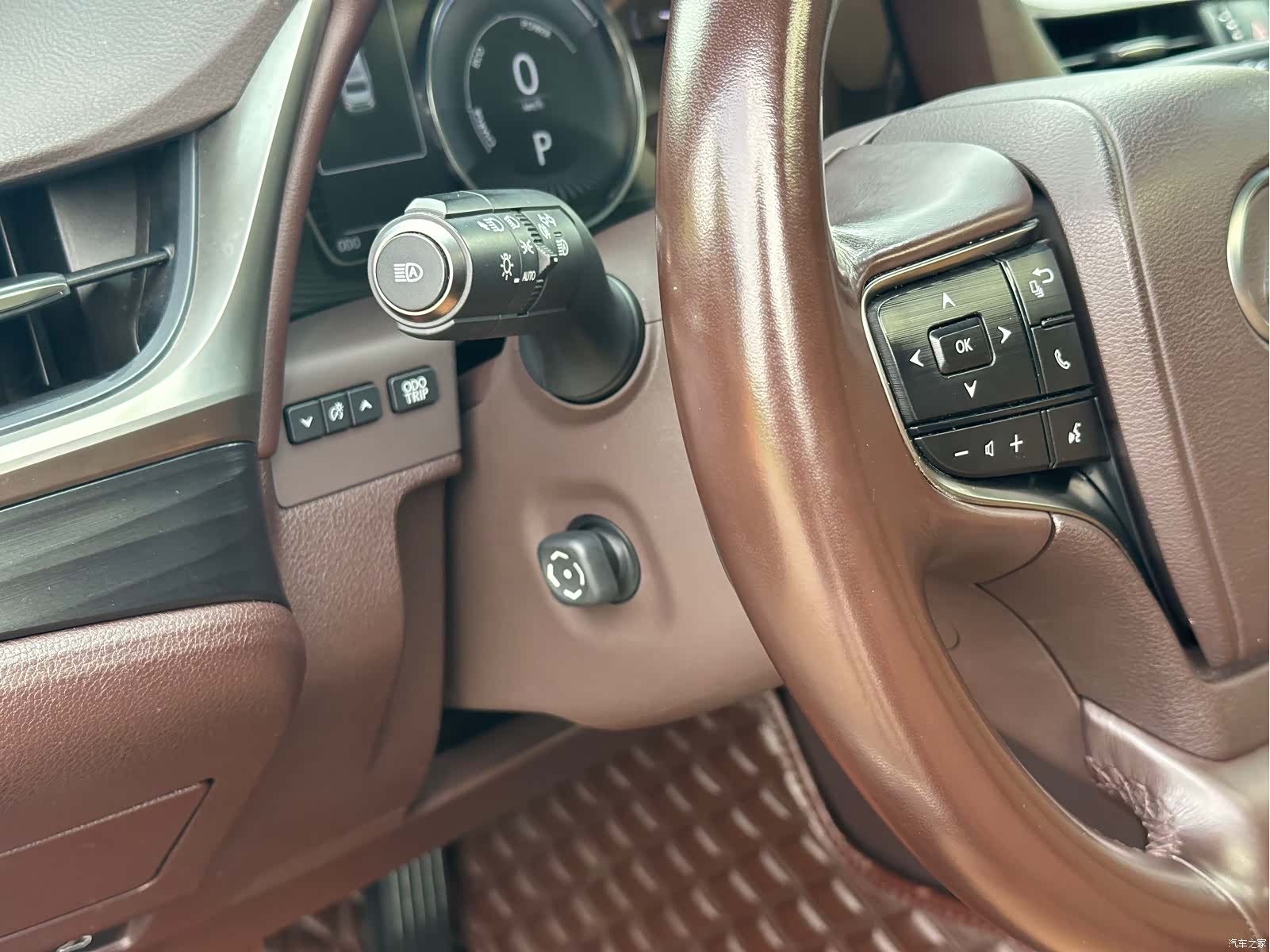 Lexus ES, 2020 9