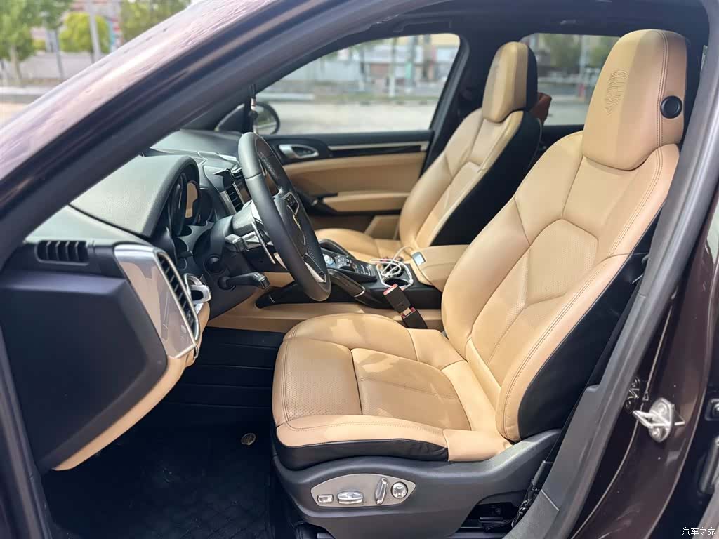 Porsche Cayenne, 2014 12