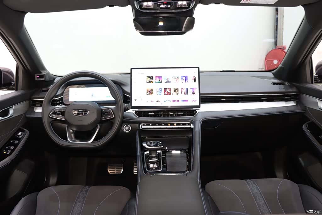 Geely Preface, 2025 11