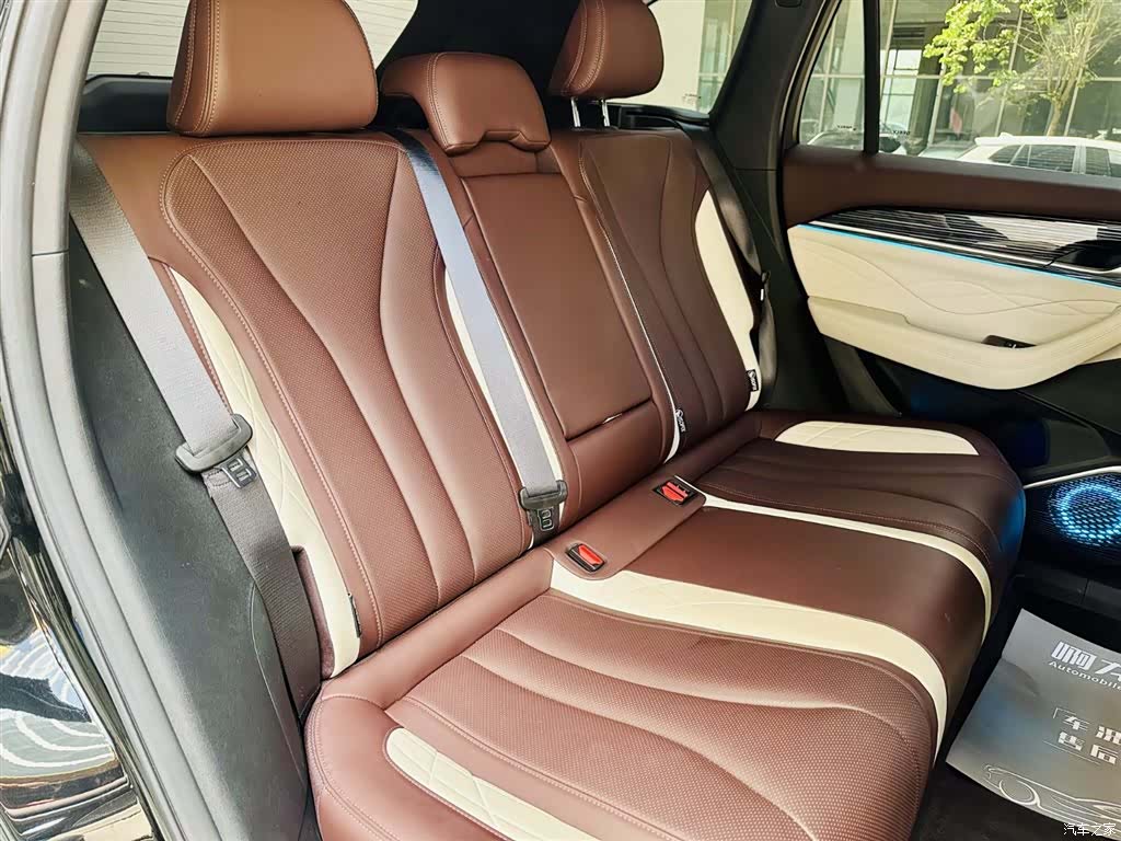 Geely Xingyue L, 2025 8
