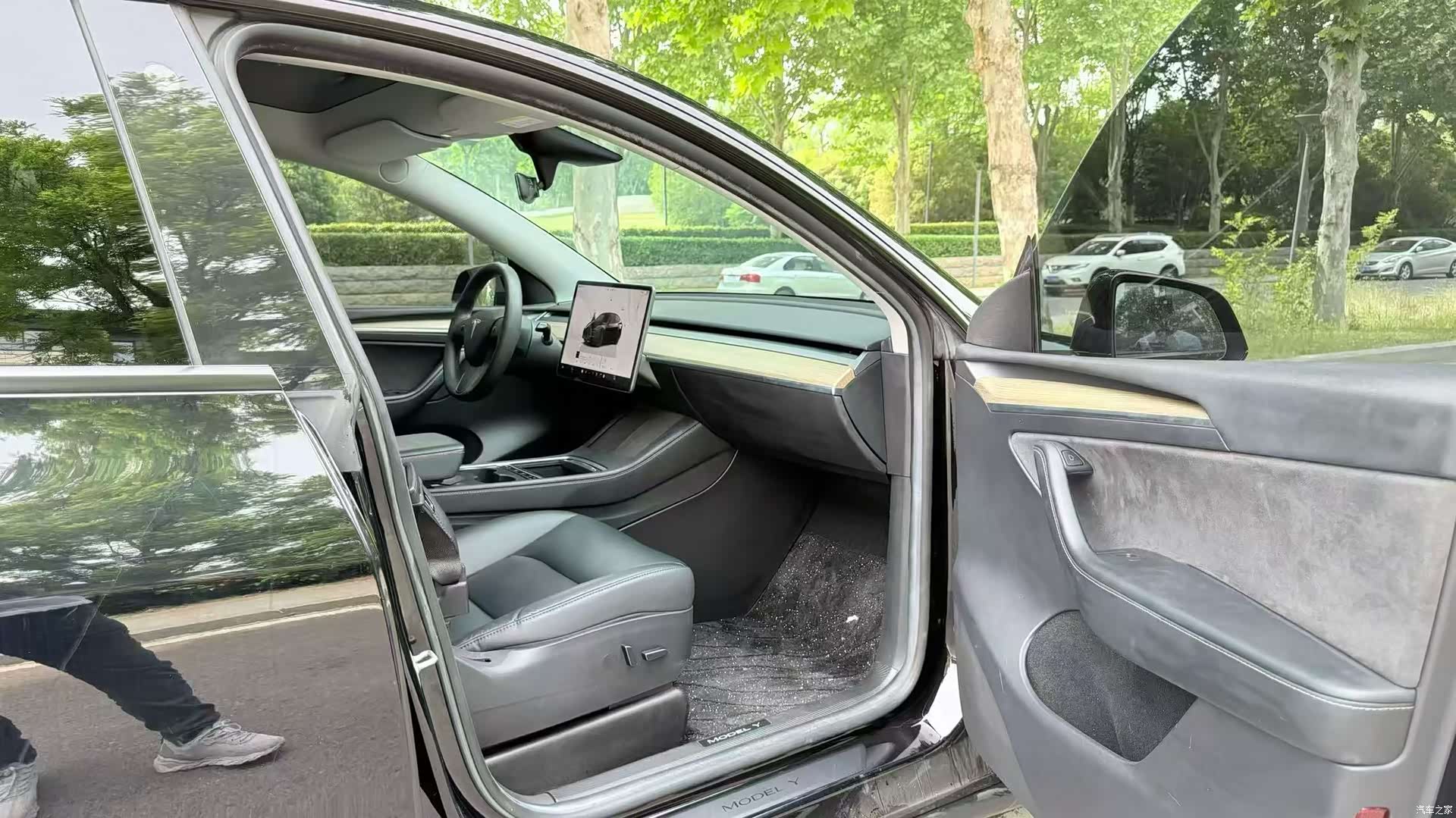 Tesla Model Y, 2023 6