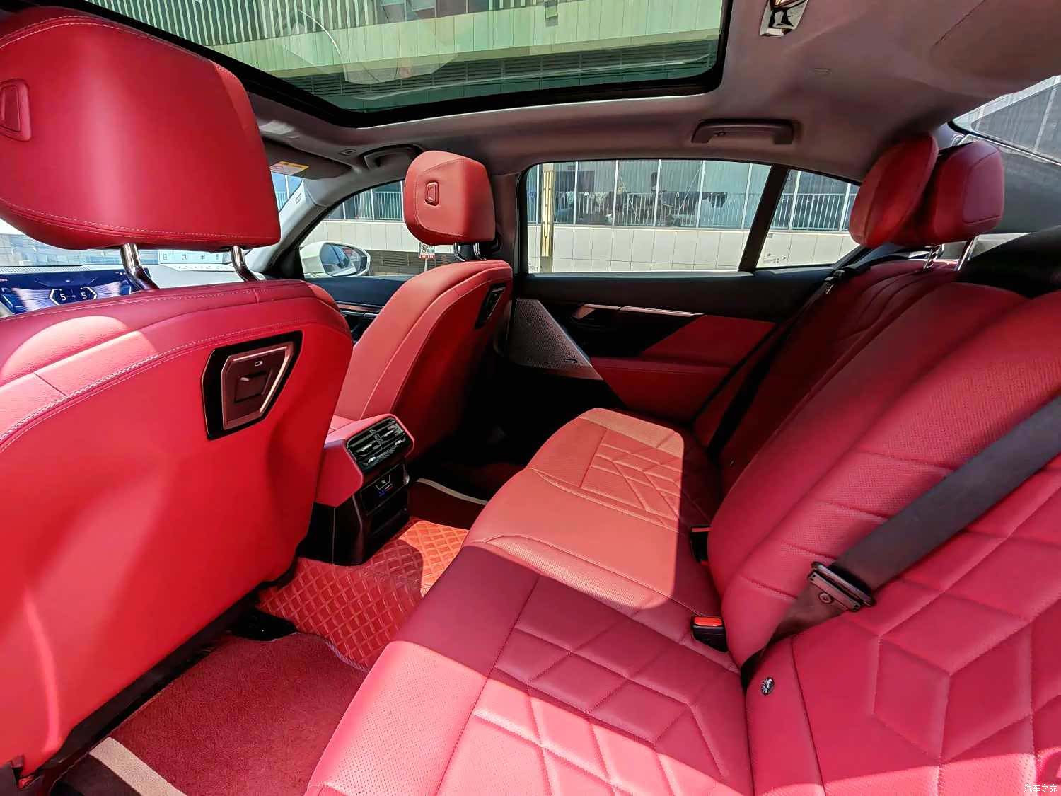 BMW 5 Series, 2024 9