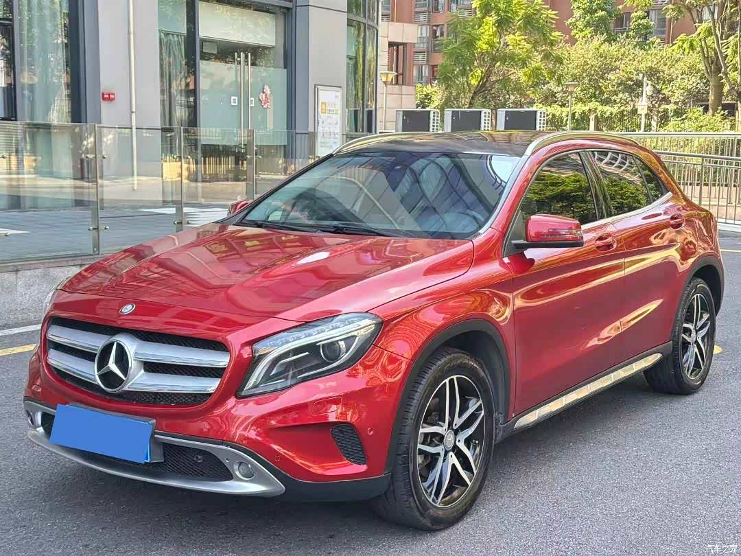 Mercedes-Benz GLA, 2015 1