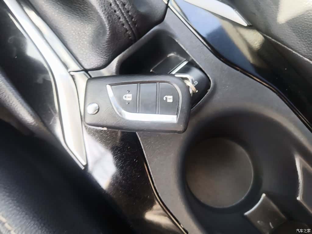 Toyota Frontlander, 2025 9