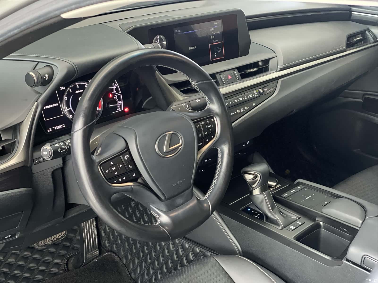 Lexus ES, 2020 14