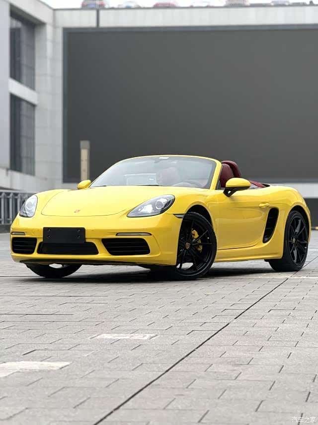 Porsche Boxster, 2022 1