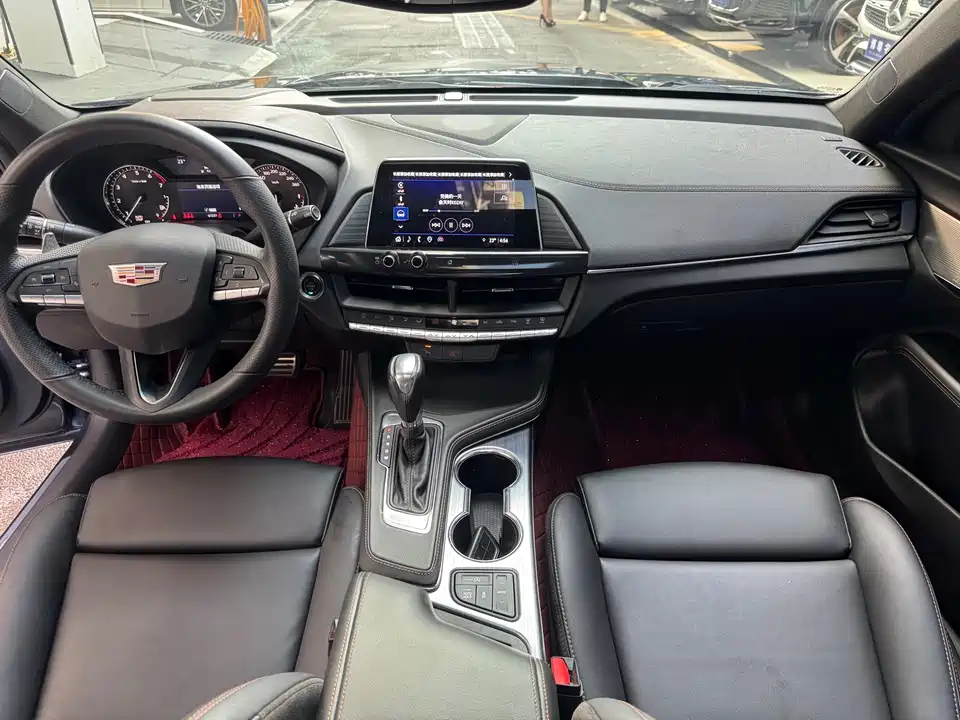 Cadillac CT4