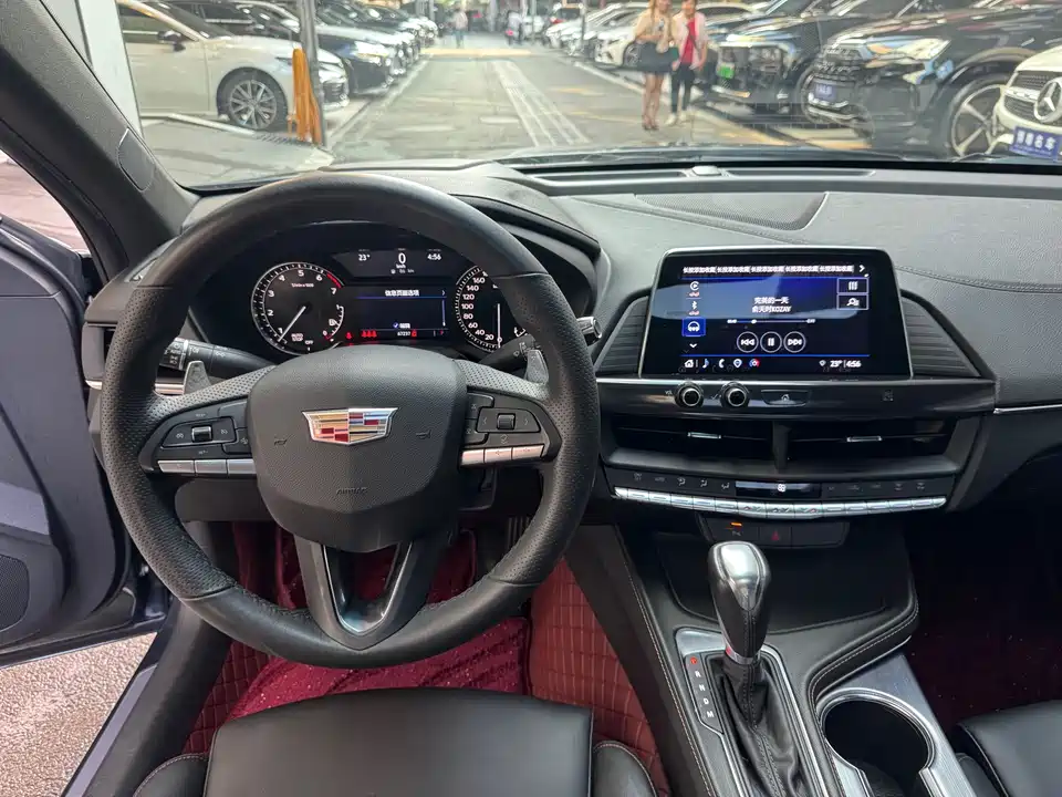Cadillac CT4