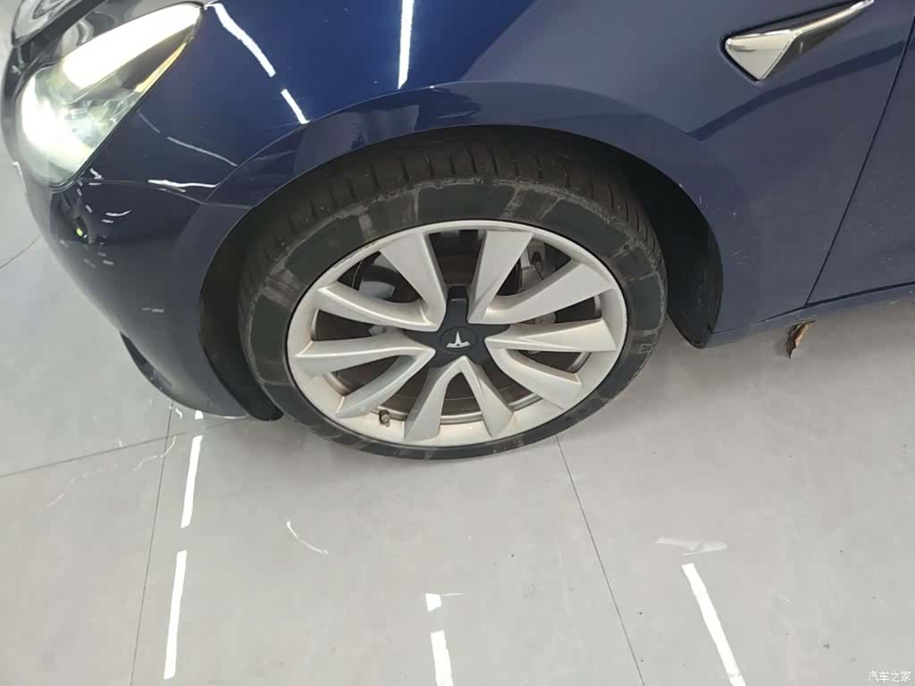 Tesla Model 3, 2020 23