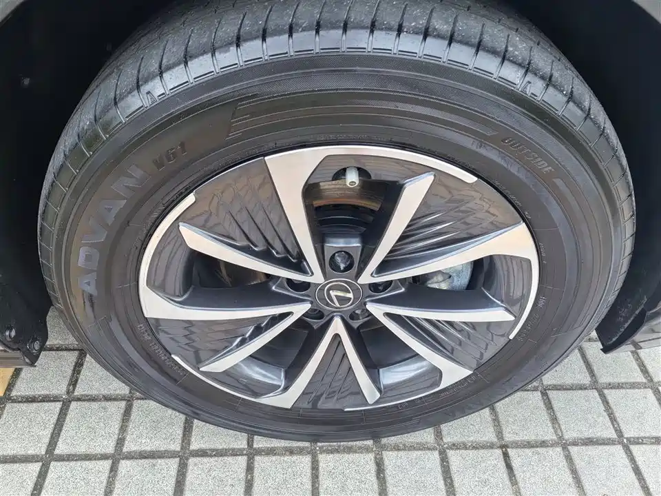 Lexus RZ Lexus RZ
