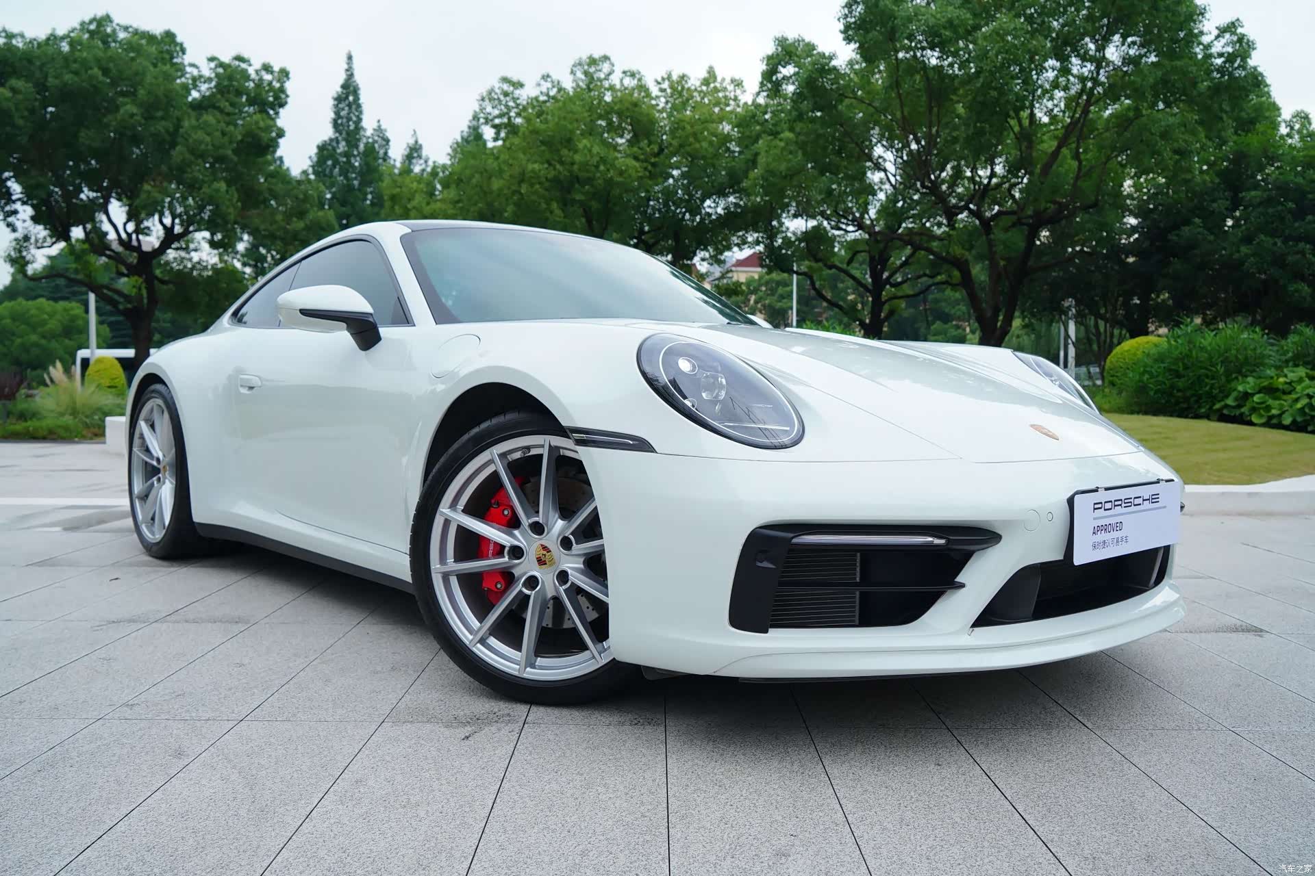Porsche 911, 2024 12