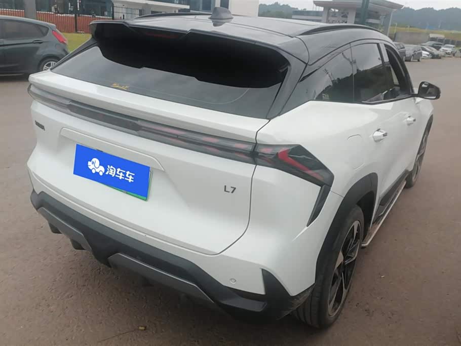 Geely Galaxy Galaxy L7