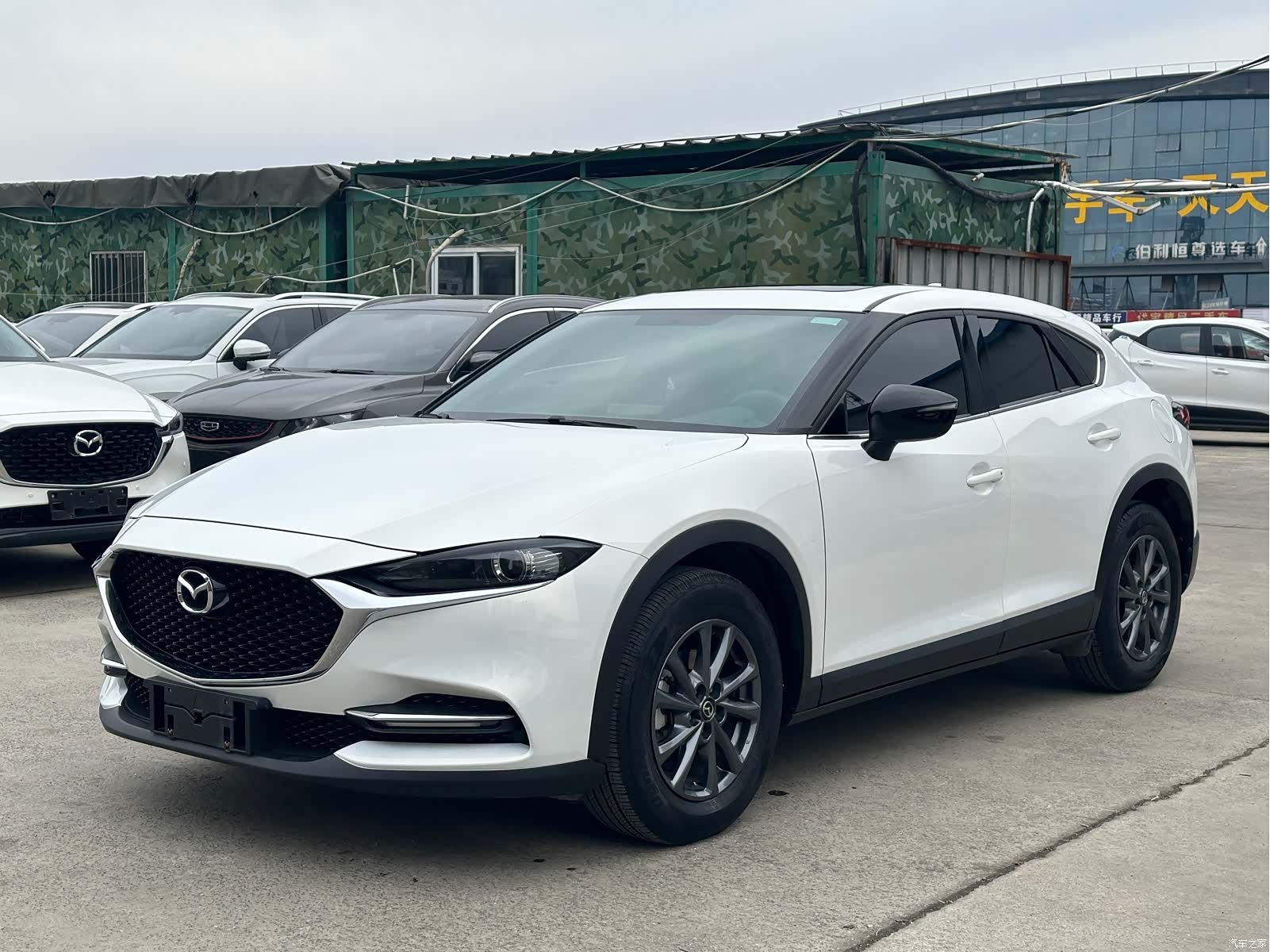 Mazda CX-4, 2023 1