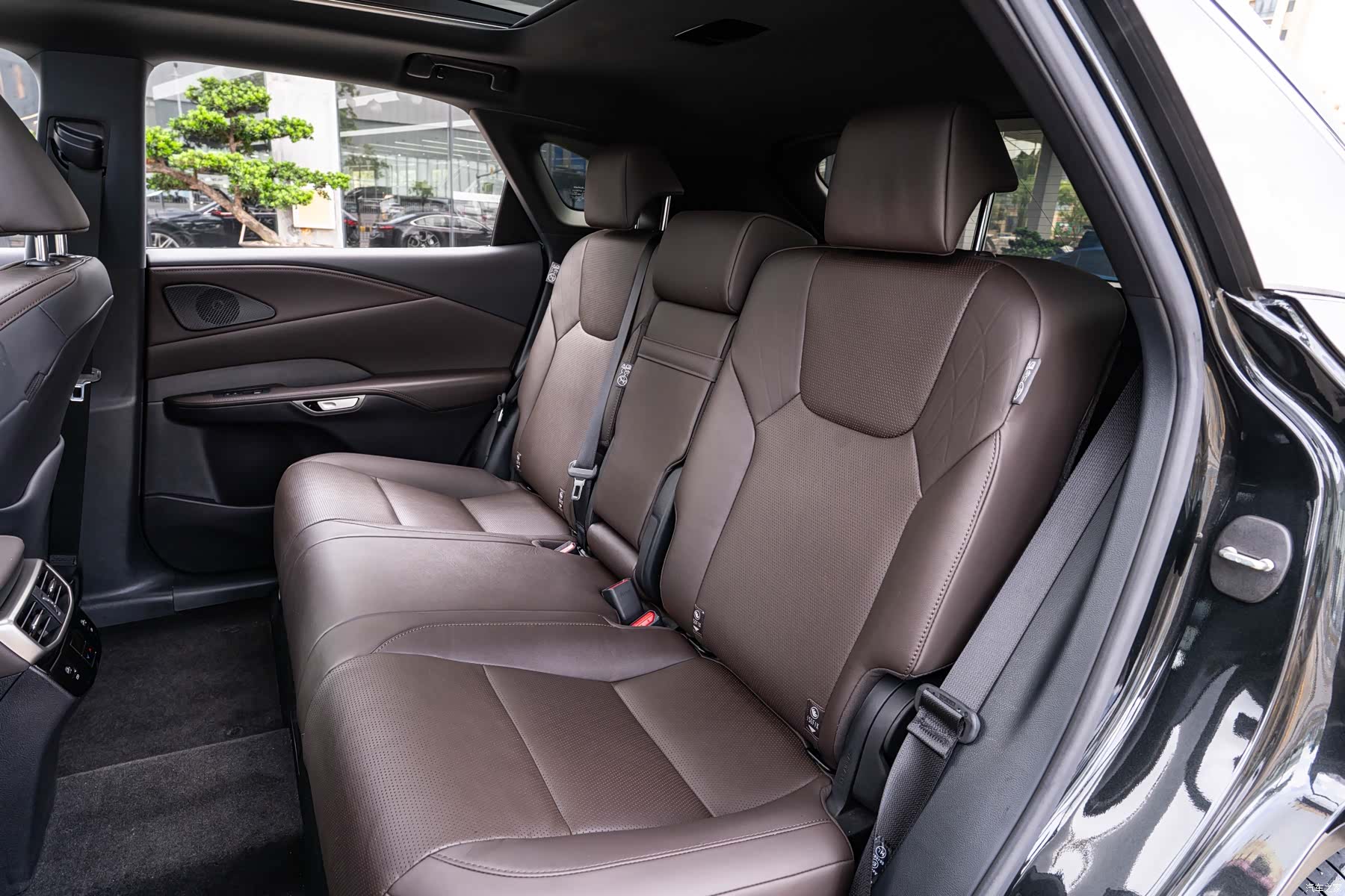 Lexus RX, 2024 12